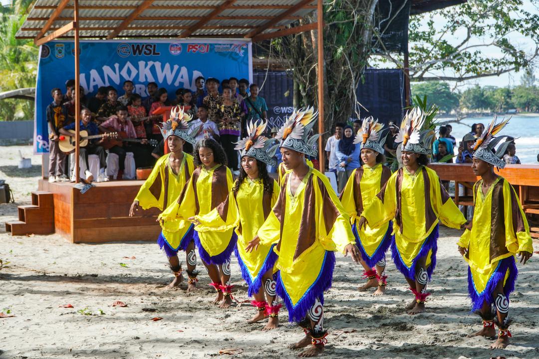 Qualifying Series Competitors See First Action on Day One of Manokwari Pro in West Papua